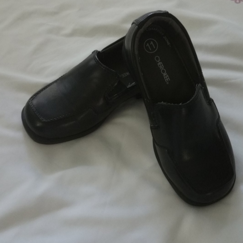 Boys dress shoes size 11